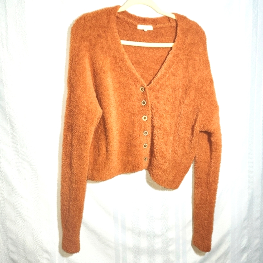 C&V CHELSEA AND VIOLET ORANGE FLUFFY LONGSLEEVE V-NECK BUTTONDOWN SWEATER SZ SM
